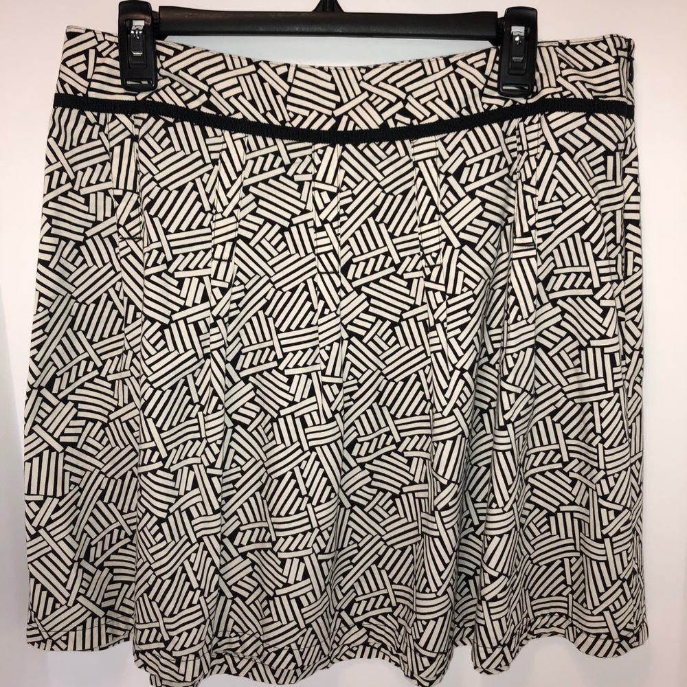 LOFT Cream & Black Skirt